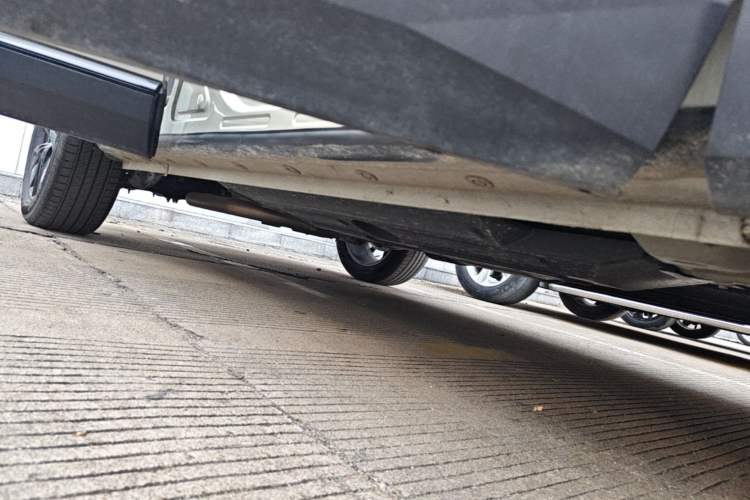 Used Haval H6 2024 1.5T Two-Wheel Drive Ultra Right Side Sill