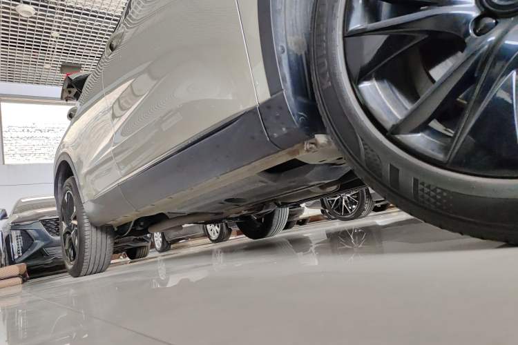 Used Haval H6 2024 1.5T Two-Wheel Drive Ultra Right Side Sill