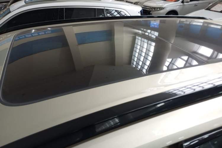 Used Haval H6 2024 1.5T Two-Wheel Drive Ultra Roof