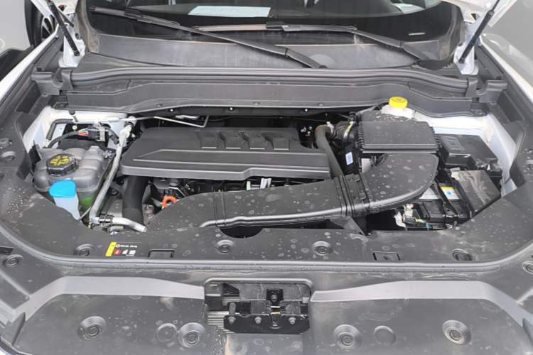 Used Haval H6 2025 1.5T National Style Urban Edition Engine Bay