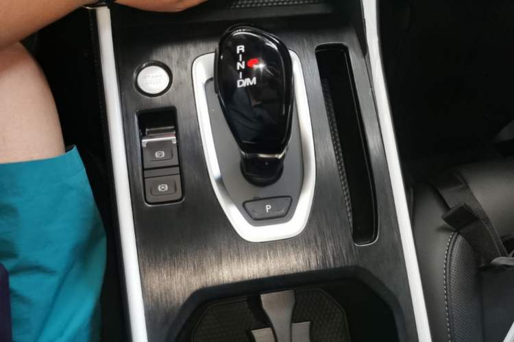 Used Haval H6 2025 1.5T National Trend Champion Edition Gear Lever