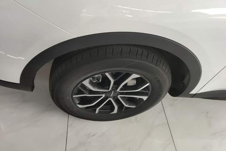 Used Haval H6 2025 1.5T National Style Urban Edition Left Front Wheel Hub