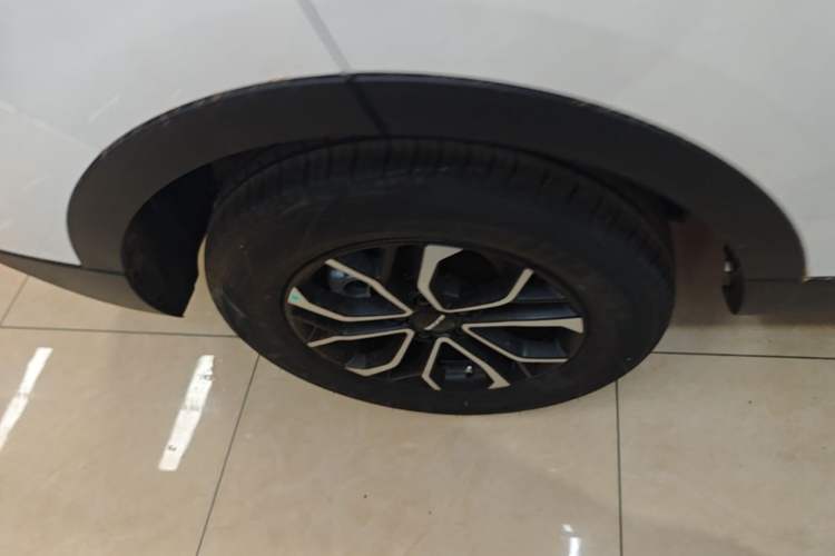 Used Haval H6 2025 1.5T National Style Urban Edition Right Rear Wheel Hub