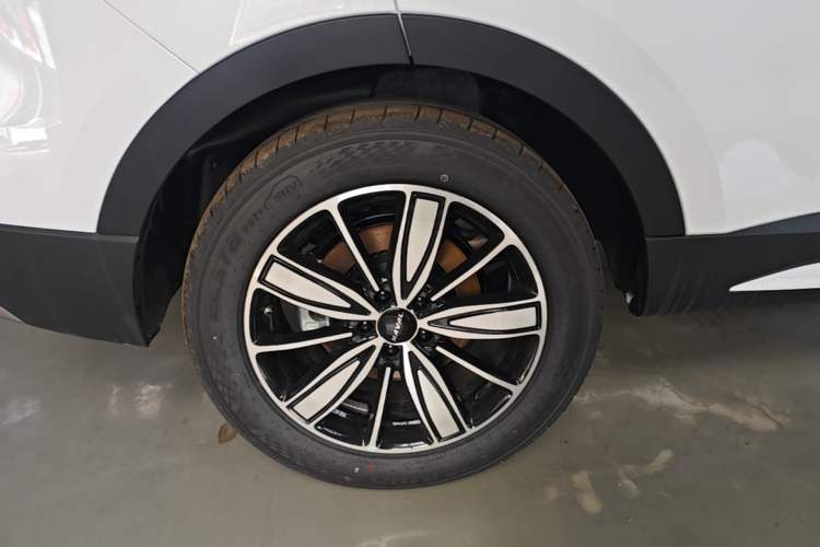 Used Haval H6 2025 1.5T National Trend Champion Edition Right Rear Wheel Hub