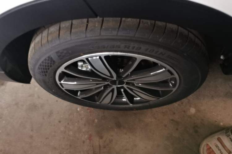 Used Haval H6 2025 1.5T National Trend Champion Edition Right Rear Wheel Hub