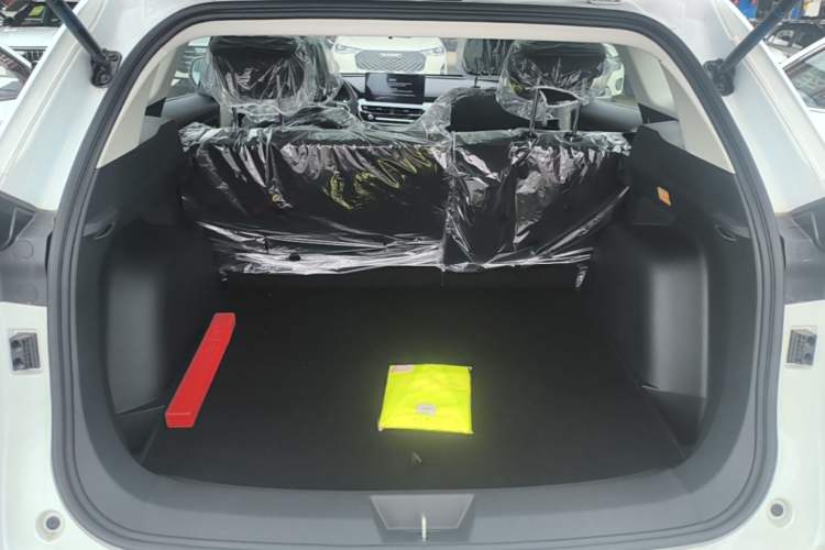 Used Haval H6 2025 1.5T National Trend Champion Edition Trunk