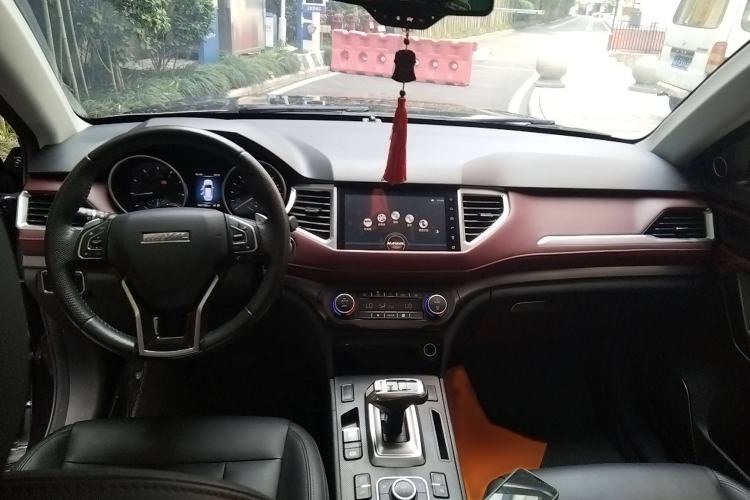 Used Haval H6 Coupe 2019 1.5T Automatic Two-Wheel Drive Luxury Smart Connectivity Version China VI Standard Interior 1