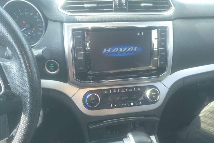 Used Haval H6 Coupe 2016 Blue Label 1.5T Automatic Two-Wheel Drive Elite Model Audio And AC Panel