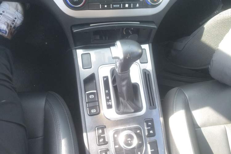 Used Haval H6 Coupe 2016 Blue Label 1.5T Automatic Two-Wheel Drive Elite Model Gear Lever