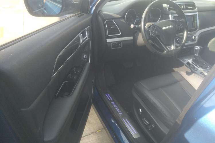 Used Haval H6 Coupe 2016 Blue Label 1.5T Automatic Two-Wheel Drive Elite Model Interior 3