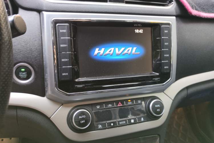 Used Haval H6 Coupe 2015 Blue Label 2.0T Manual Two-Wheel-Drive Elite Model Audio And AC Panel