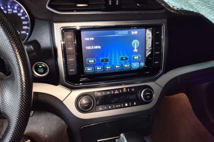 Used Haval H6 Coupe 2015 Blue Label 2.0T Automatic Two-Wheel Drive Elite Model Audio And AC Panel