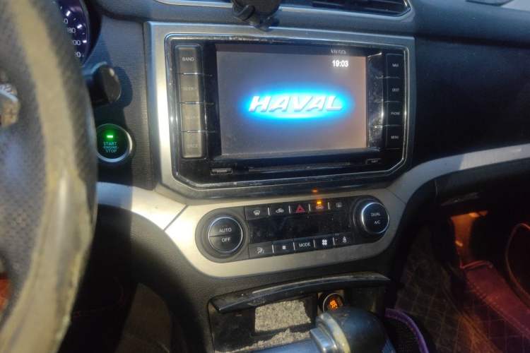 Used Haval H6 Coupe 2015 Blue Label 2.0T Automatic Two-Wheel Drive Prestige Model Audio And AC Panel