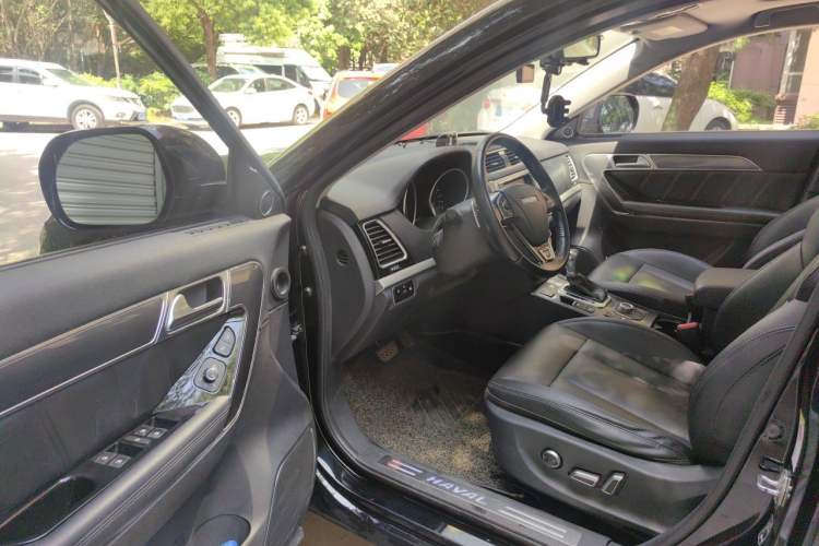 Used Haval H6 Coupe 2015 Blue Label 2.0T Automatic Two-Wheel Drive Prestige Model Driver Seat