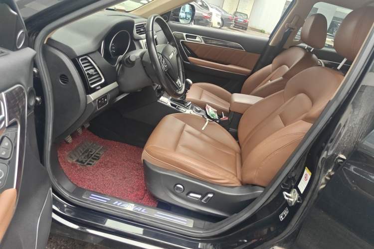 Used Haval H6 Coupe 2015 Blue Label 2.0T Manual Two-Wheel-Drive Elite Model Driver Seat