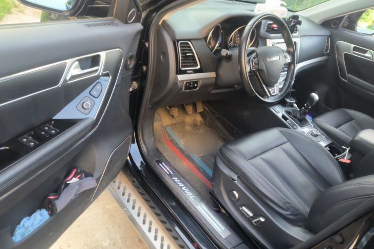 Used Haval H6 Coupe 2015 Blue Label 2.0T Manual Two-Wheel-Drive Elite Model Driver Seat