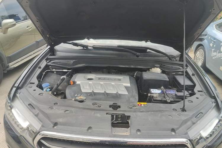 Used Haval H6 Coupe 2015 Blue Label 2.0T Automatic Two-Wheel Drive Elite Model Engine Bay