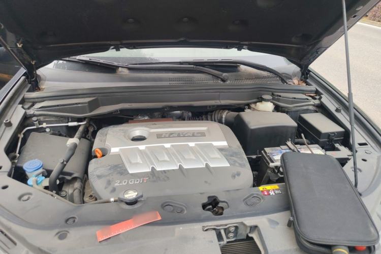 Used Haval H6 Coupe 2015 Blue Label 2.0T Manual Two-Wheel-Drive Elite Model Engine Bay