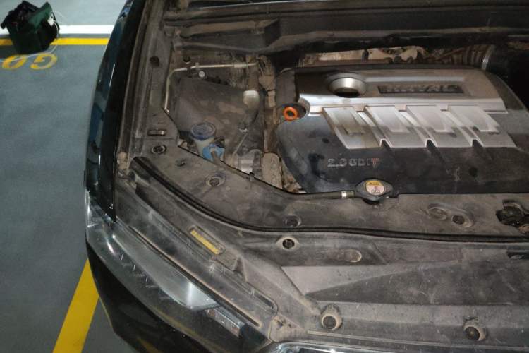 Used Haval H6 Coupe 2015 Blue-Label 2.0T Manual Two-Wheel Drive Prestige Model Engine Bay Right