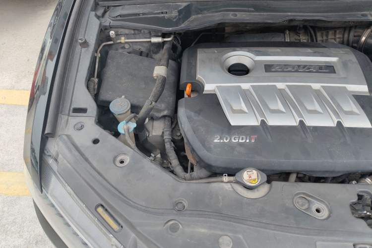 Used Haval H6 Coupe 2015 Blue Label 2.0T Automatic Two-Wheel Drive Prestige Model Engine Bay Right
