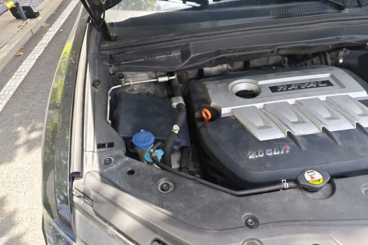 Used Haval H6 Coupe 2015 Blue Label 2.0T Automatic Two-Wheel Drive Elite Model Engine Bay Right
