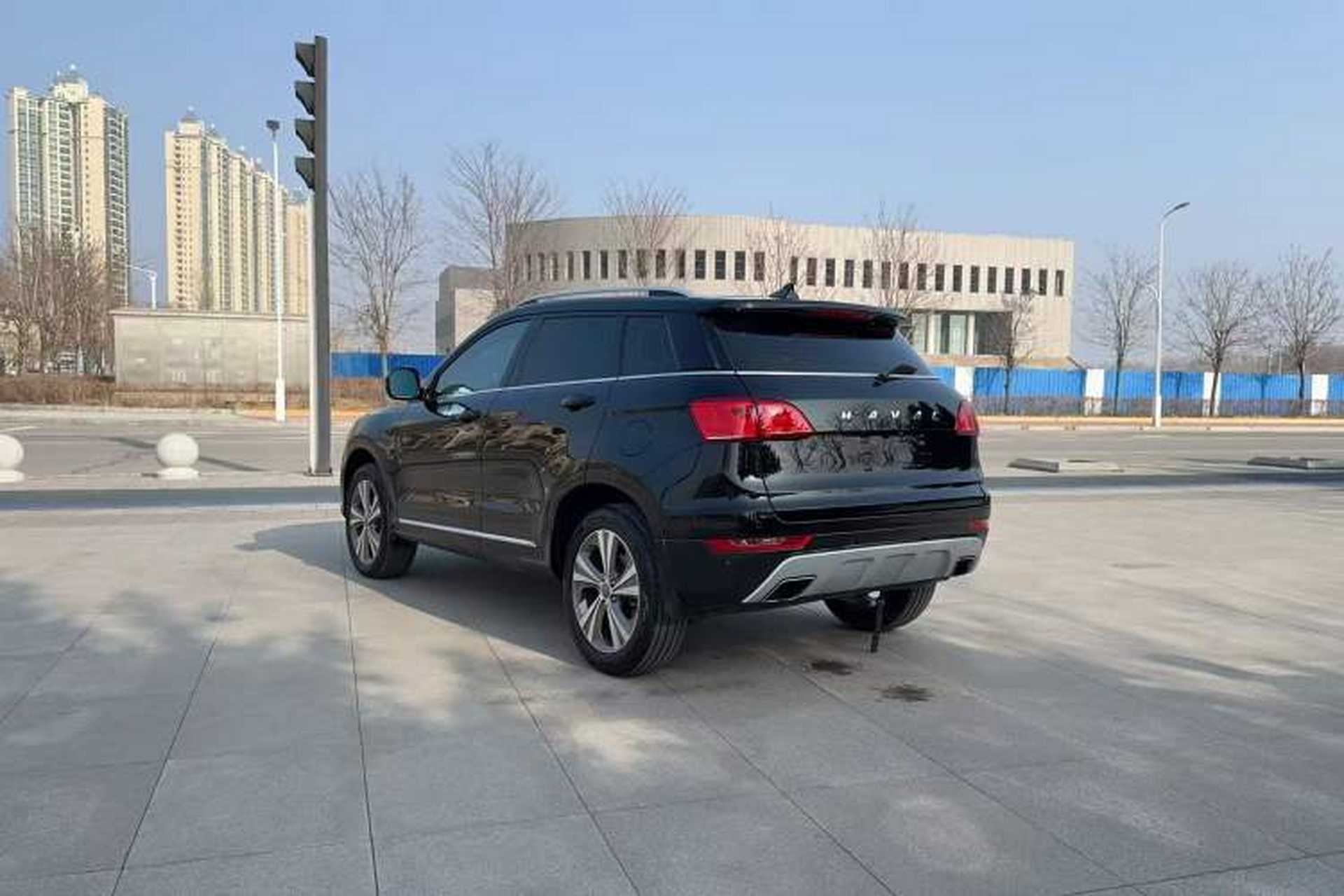 Used Haval H6 Coupe 2015 Blue Label 2.0T Automatic Two-Wheel Drive Prestige Model Exterior 4
