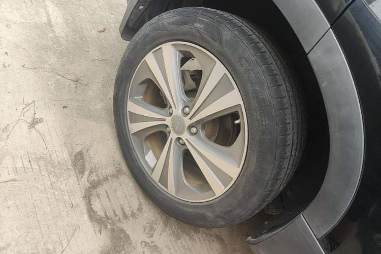 Used Haval H6 Coupe 2015 Blue Label 2.0T Automatic Two-Wheel Drive Elite Model Exterior 5