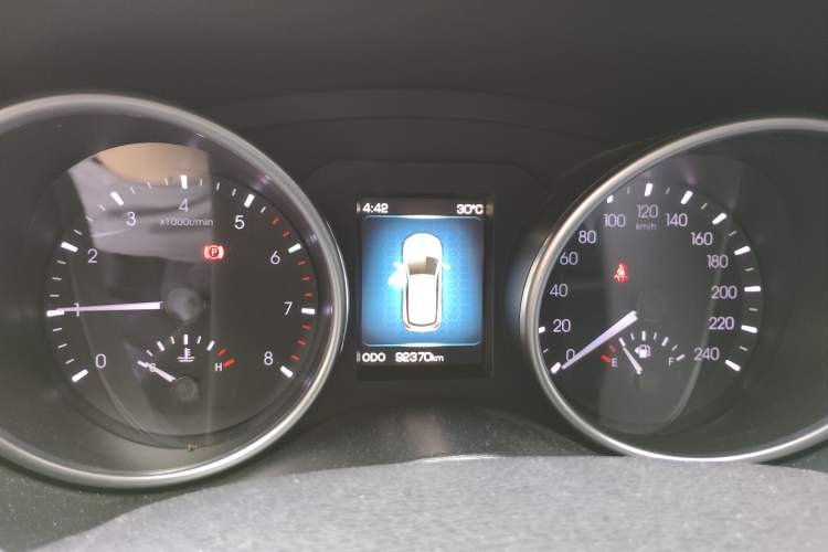 Used Haval H6 Coupe 2015 Blue Label 2.0T Manual Two-Wheel-Drive Elite Model Instrument Cluster