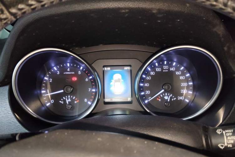 Used Haval H6 Coupe 2015 Blue Label 2.0T Automatic Two-Wheel Drive Elite Model Instrument Cluster
