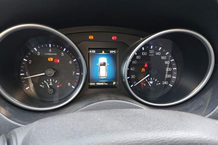 Used Haval H6 Coupe 2015 Blue Label 2.0T Automatic Two-Wheel Drive Elite Model Instrument Cluster