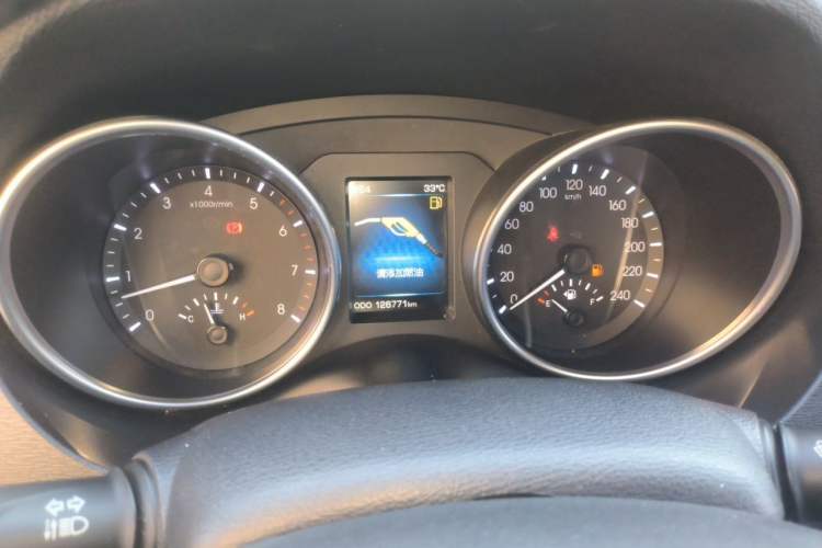 Used Haval H6 Coupe 2015 Blue Label 2.0T Manual Two-Wheel-Drive Elite Model Instrument Cluster