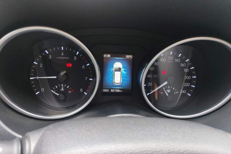 Used Haval H6 Coupe 2015 Blue Label 2.0T Manual Two-Wheel-Drive Elite Model Instrument Cluster
