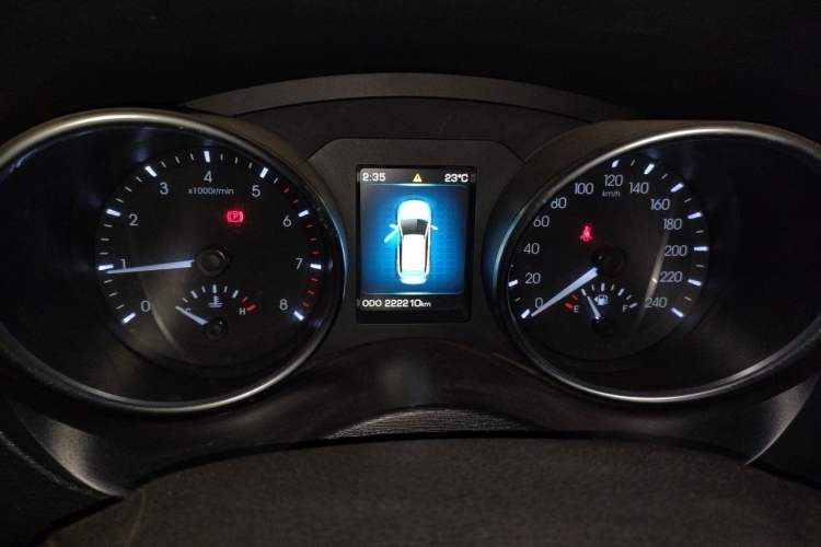 Used Haval H6 Coupe 2015 Blue-Label 2.0T Manual Two-Wheel Drive Prestige Model Instrument Cluster