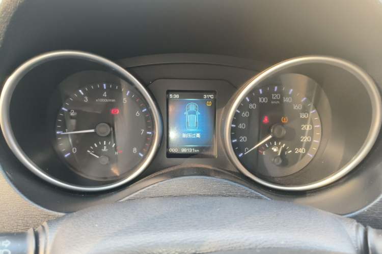 Used Haval H6 Coupe 2015 Blue Label 2.0T Manual Two-Wheel-Drive Elite Model Instrument Cluster