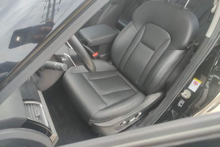 Used Haval H6 Coupe 2015 Blue Label 2.0T Automatic Two-Wheel Drive Elite Model Left Front Seat