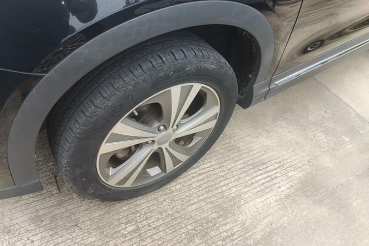 Used Haval H6 Coupe 2015 Blue Label 2.0T Automatic Two-Wheel Drive Elite Model Left Front Wheel Hub