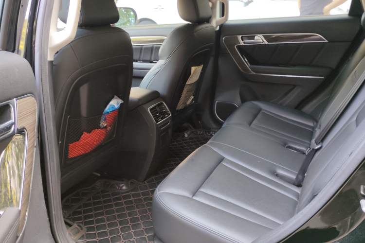 Used Haval H6 Coupe 2015 Blue Label 2.0T Manual Two-Wheel-Drive Elite Model Left Rear Seat