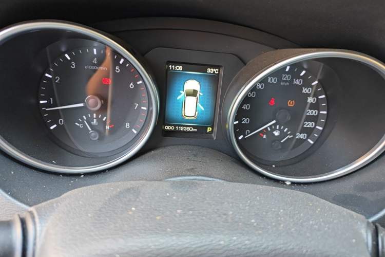Used Haval H6 Coupe 2015 Blue Label 2.0T Automatic Two-Wheel Drive Prestige Model Odometer Close Up