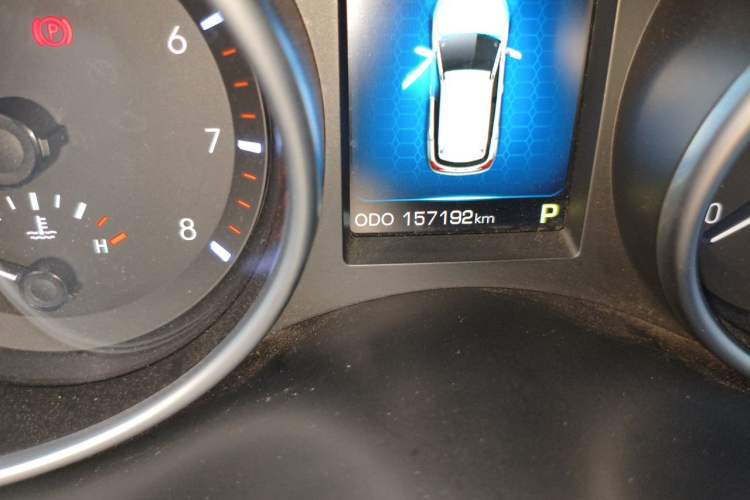 Used Haval H6 Coupe 2015 Blue Label 2.0T Automatic Two-Wheel Drive Prestige Model Odometer Close Up