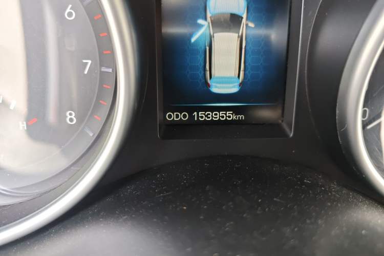 Used Haval H6 Coupe 2015 Blue Label 2.0T Automatic Two-Wheel Drive Elite Model Odometer Close Up