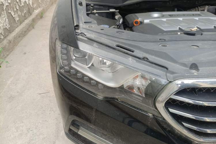 Used Haval H6 Coupe 2015 Blue Label 2.0T Automatic Two-Wheel Drive Prestige Model Right Front Headlight