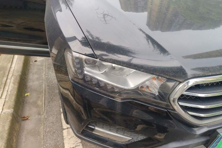 Used Haval H6 Coupe 2015 Blue Label 2.0T Manual Two-Wheel-Drive Elite Model Right Front Headlight