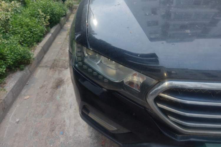 Used Haval H6 Coupe 2015 Blue Label 2.0T Automatic Two-Wheel Drive Prestige Model Right Front Headlight