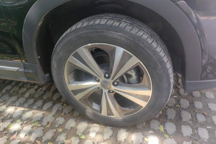 Used Haval H6 Coupe 2015 Blue Label 2.0T Automatic Two-Wheel Drive Prestige Model Right Front Wheel Hub
