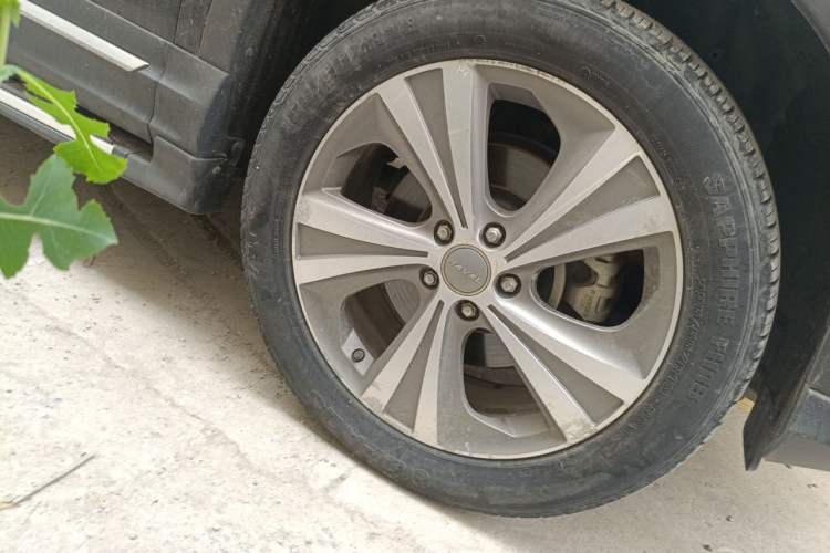 Used Haval H6 Coupe 2015 Blue Label 2.0T Automatic Two-Wheel Drive Prestige Model Right Front Wheel Hub