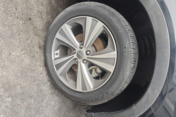 Used Haval H6 Coupe 2015 Blue Label 2.0T Manual Two-Wheel-Drive Elite Model Right Front Wheel Hub