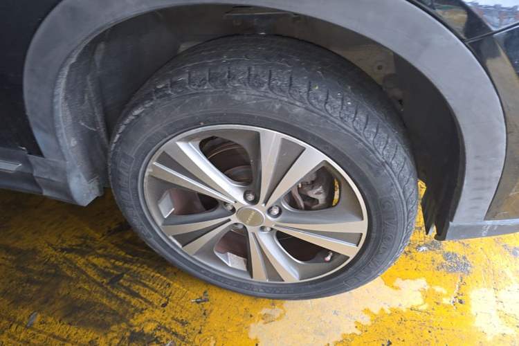 Used Haval H6 Coupe 2015 Blue Label 2.0T Automatic Two-Wheel Drive Elite Model Right Front Wheel Hub