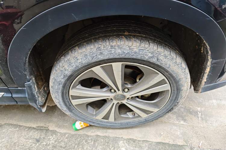 Used Haval H6 Coupe 2015 Blue Label 2.0T Automatic Two-Wheel Drive Prestige Model Right Front Wheel Hub