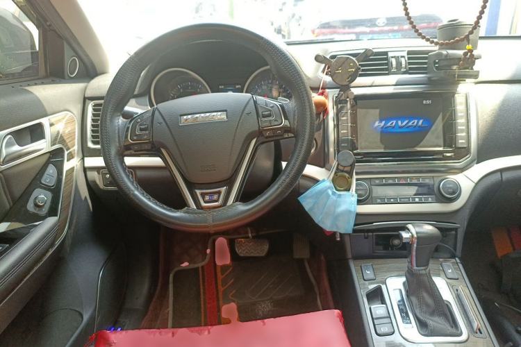 Used Haval H6 Coupe 2015 Blue Label 2.0T Automatic Two-Wheel Drive Prestige Model Steering Wheel