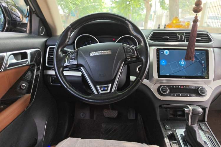 Used Haval H6 Coupe 2015 Blue Label 2.0T Automatic Two-Wheel Drive Prestige Model Steering Wheel